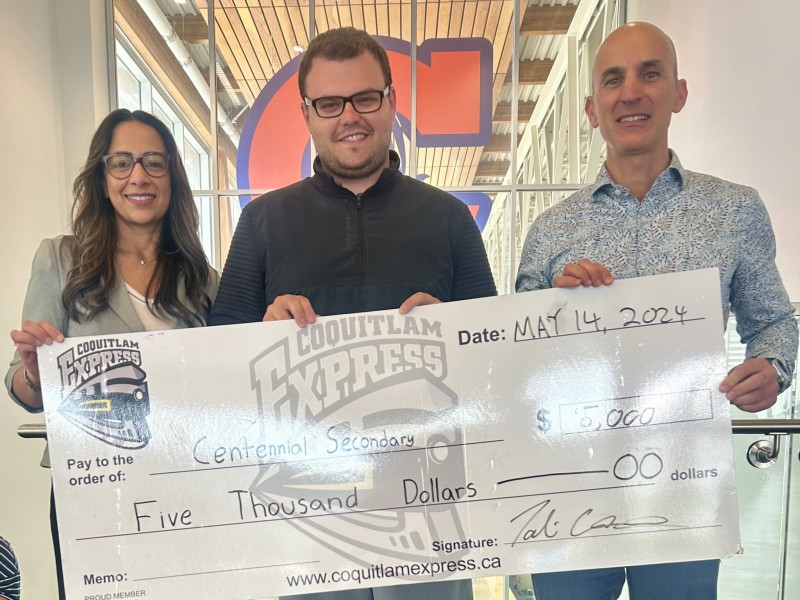 express-hockey-centennial-scholarship
