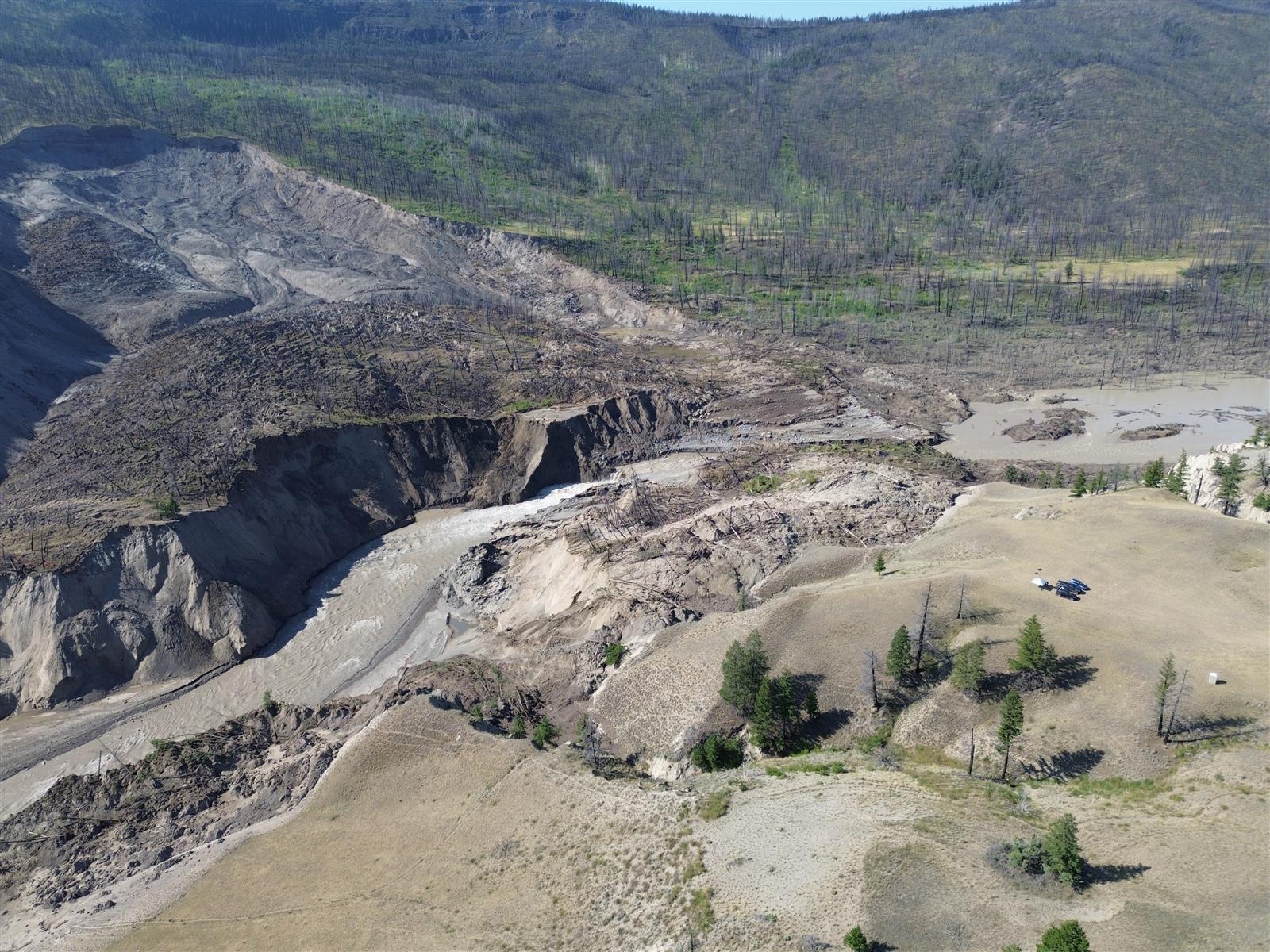 Chilcotin-landslide-harms-Fraser-River