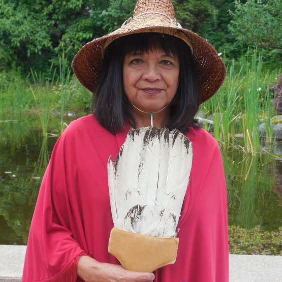 qayqayt-chief-honoured